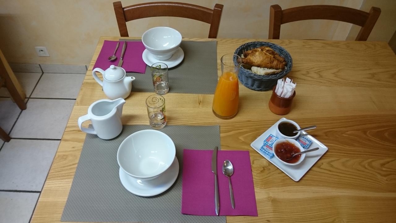 Chambres D'Hotes De L'Auberge L'Astrassadou Rezentieres Ngoại thất bức ảnh